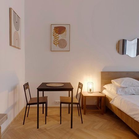 Vita Nejedleho Apartments Πράγα Εξωτερικό φωτογραφία