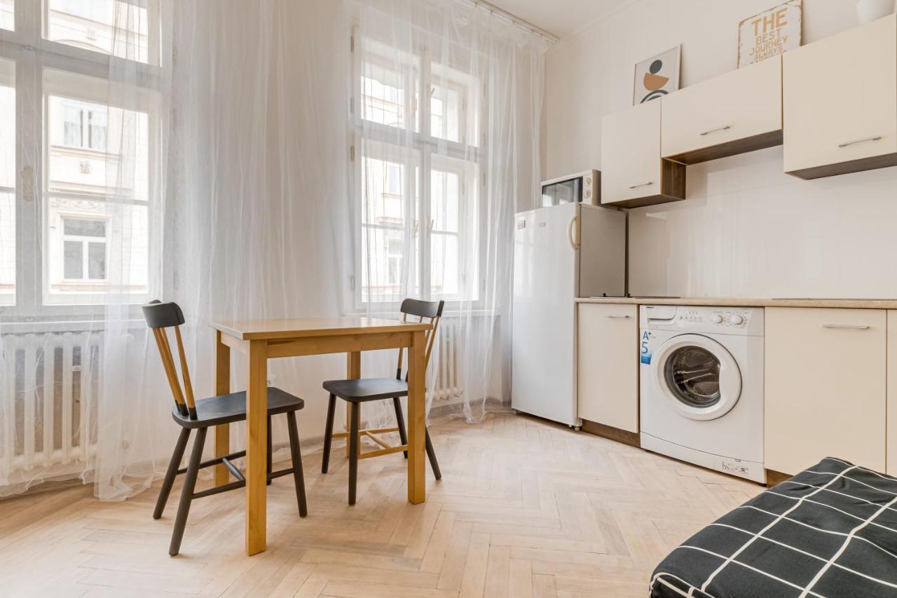 Vita Nejedleho Apartments Πράγα Εξωτερικό φωτογραφία