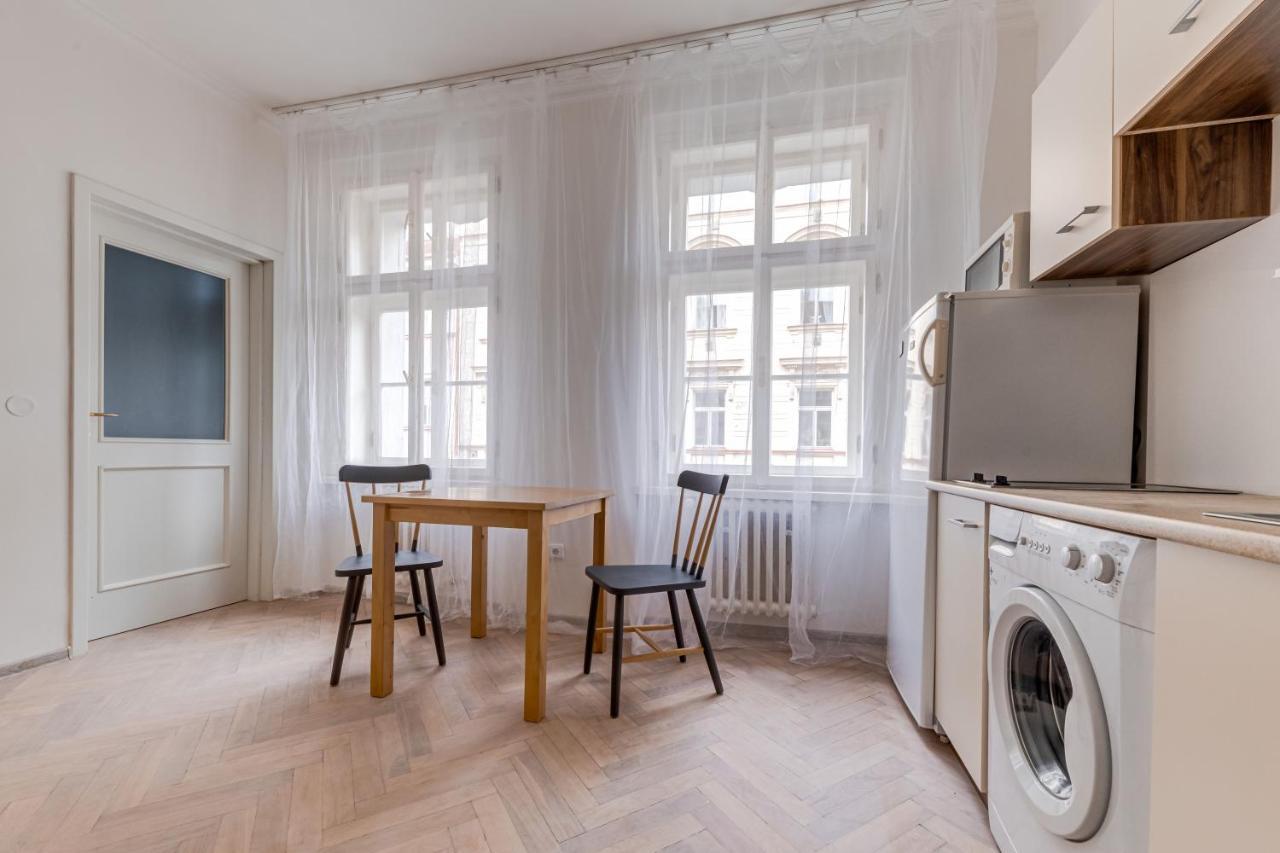 Vita Nejedleho Apartments Πράγα Εξωτερικό φωτογραφία