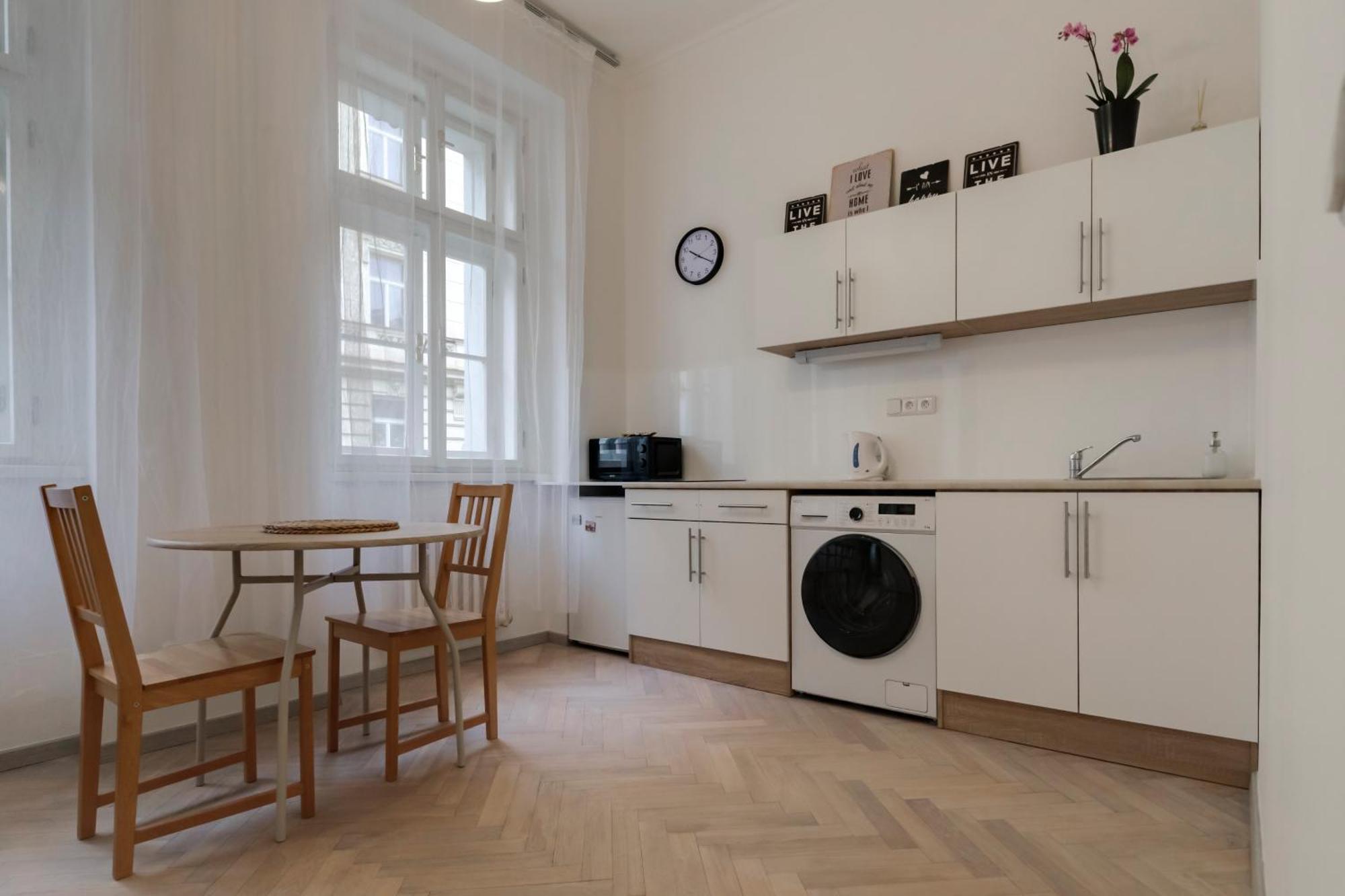 Vita Nejedleho Apartments Πράγα Εξωτερικό φωτογραφία